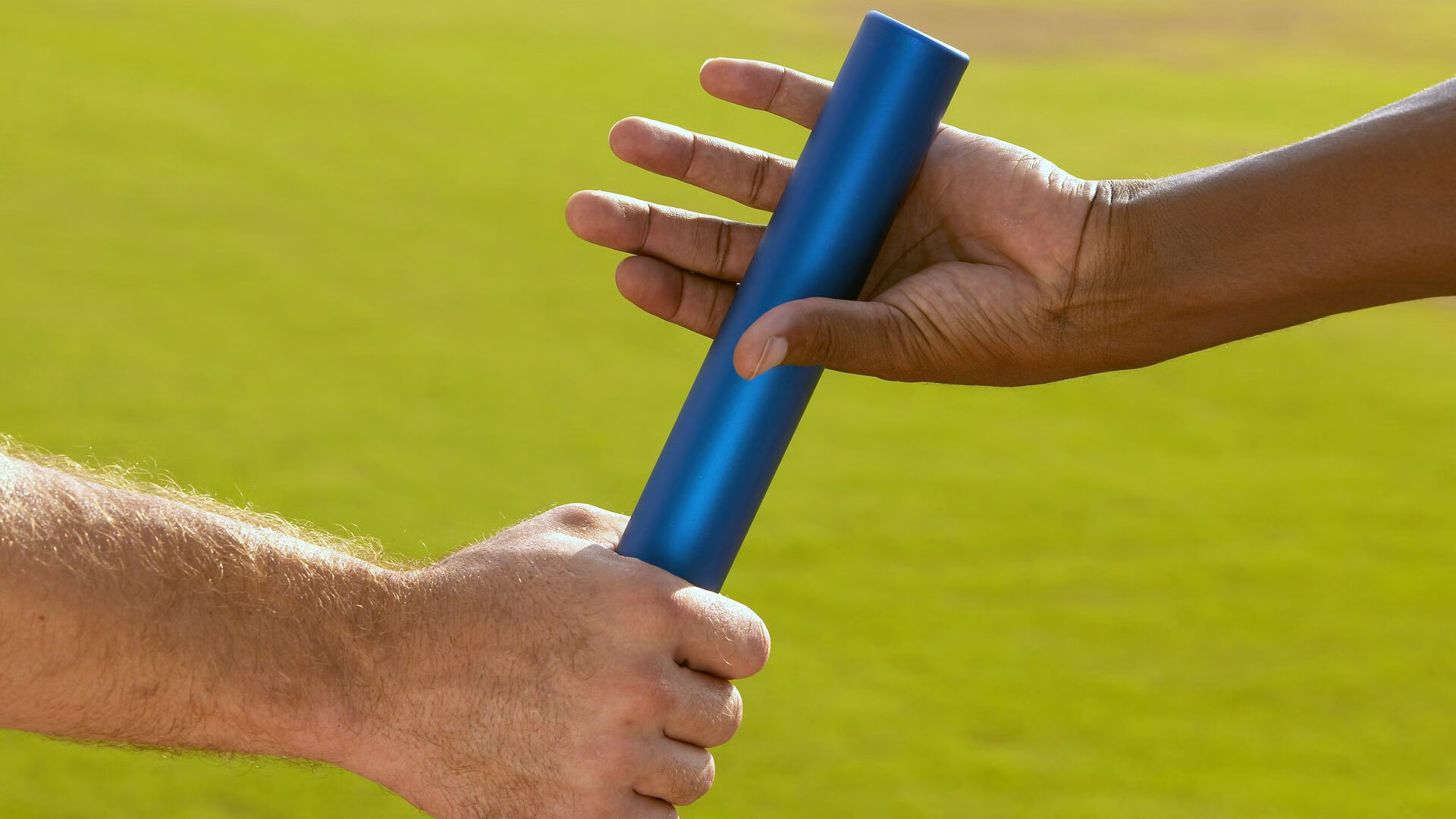 科洛·穆瓦尼在欧洲杯中获得银靴奖，科穆纳尔